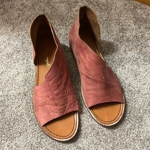 Free people size 40 leather wrap sandals